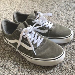 WORN ONCE- Vans Deluxe Comfort Shoes!